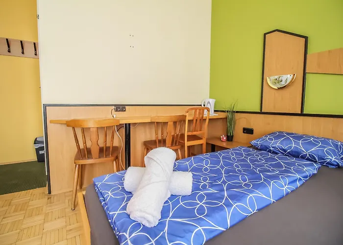 Cozy Rooms - U3 Huetteldorferstrasse